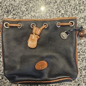 Vintage Dooney & Bourke All Weather Leather Drawstring Bucket Shoulder Bag
